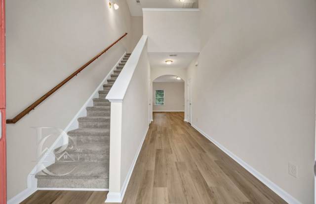BEAUTIFUL HOME OFF POLO ROAD IN HEATHER SPRINGS Gallery 3