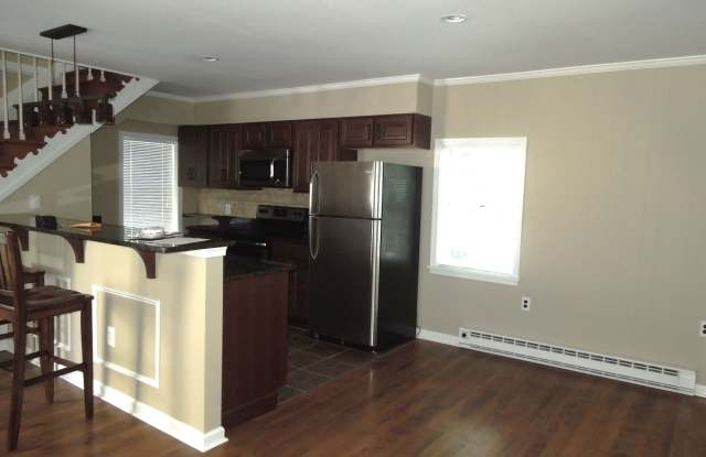 5 Cornwall St. NW Gallery 2