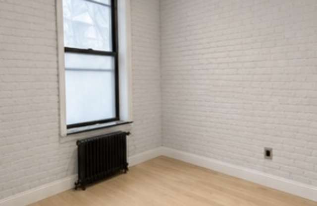 419 E 13th St Gallery 4