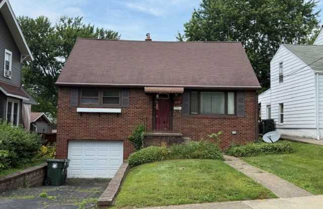 Charming 3 Bedroom Home with Fenced Yard  Garage – Available Now in Canton! photos photos