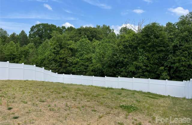 170 Fairfield Drive Gallery 2