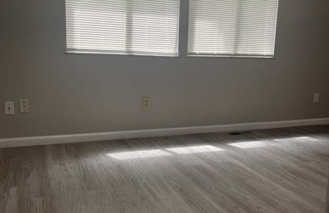 864 Regal Path Lane Gallery 2