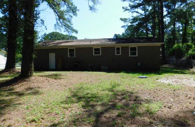 4004 Brandywine Drive conveniently located between Historic New Bern & MCAS Cherry Point! Gallery 4