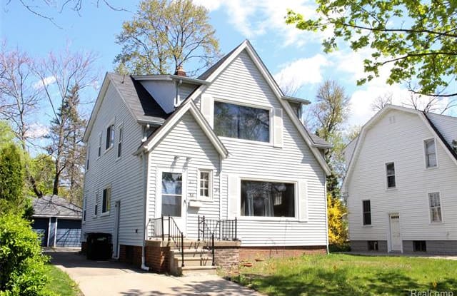 47 Fairwood Boulevard - 47 Fairwood Boulevard, Pleasant Ridge, MI 48069