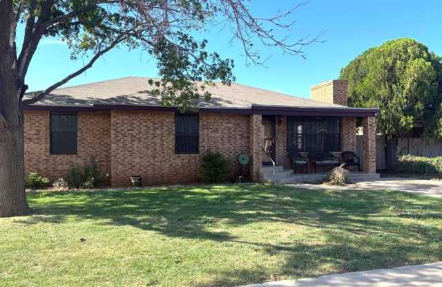 312 E Oak Ave photos photos