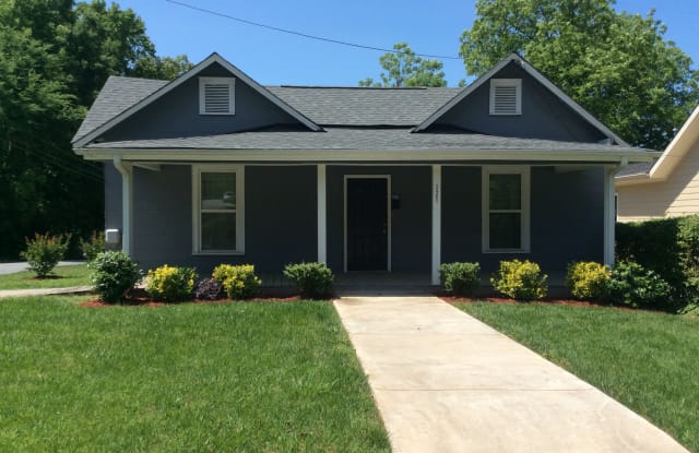 2401 Rozzelles Ferry Road - 2401 Rozzelles Ferry Road, Charlotte, NC 28208