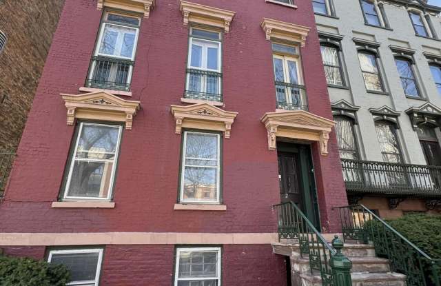 2 Madison Place photos photos