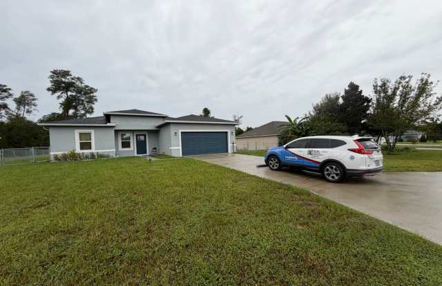 Beautiful New Construction – Your Dream Home Just in Time for the Holidays! Fully fenced yard*** Gallery 1
