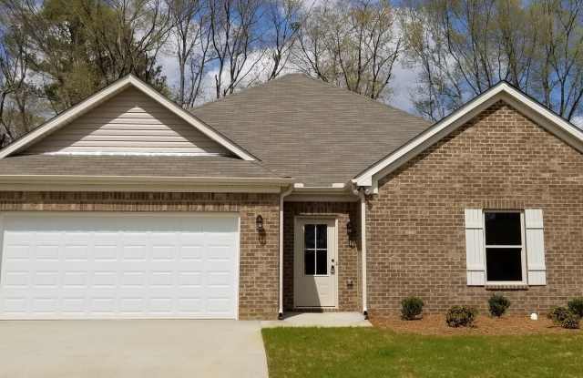 Great Home for Rent in Lincoln. Available to View with a 48 Hour Notice! Gallery 1