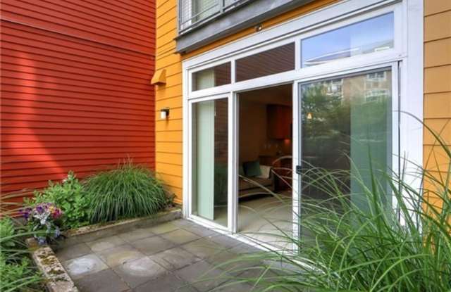 180 Harbor Square Loop N.E. #B-114 - 180 Harbor Square Loop Northeast, Bainbridge Island, WA 98110