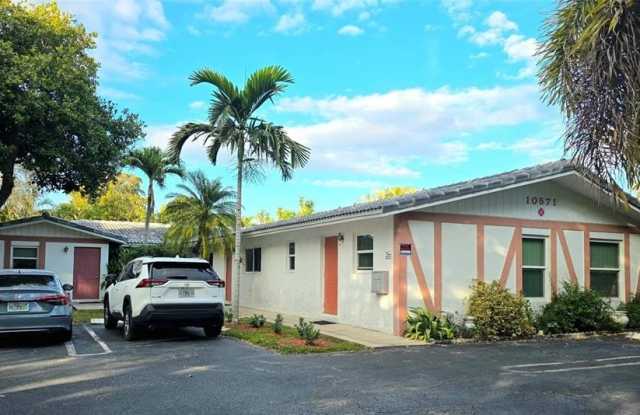 10571 NW 45th St photos photos