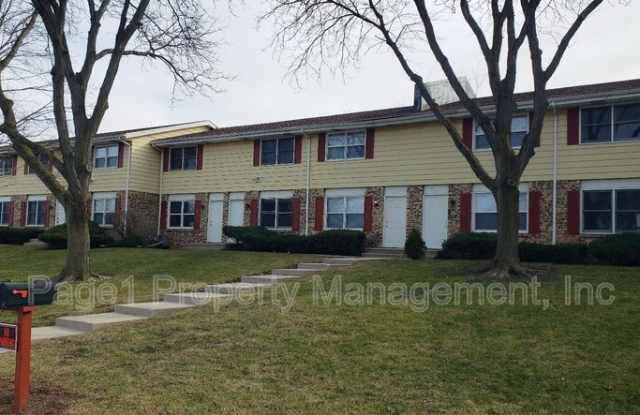 2918 Grinnell Dr. Unit 13 - 2918 Grinnell Drive, Rockford, IL 61109