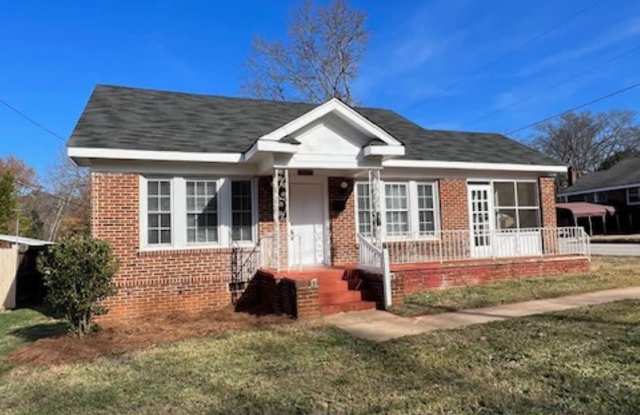 3112 Old Buncombe - 3112 Old Buncombe Road, Sans Souci, SC 29609