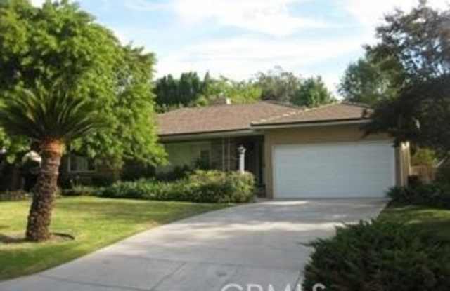 28 S Golden West Avenue - 28 South Golden West Avenue, Arcadia, CA 91007