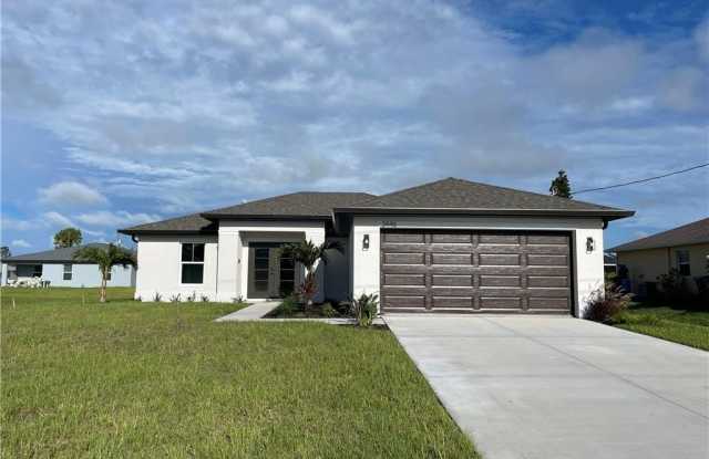 3446 NE 11th Ave lot: 15 photos photos 3446 NE 11th Ave lot: 15 photos photos
