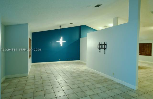 9135 Southern Orchard Rd S Gallery 4