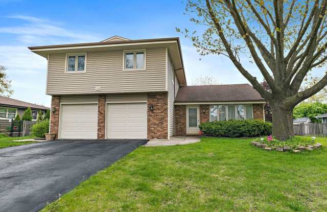 121 Millis Lane photos photos