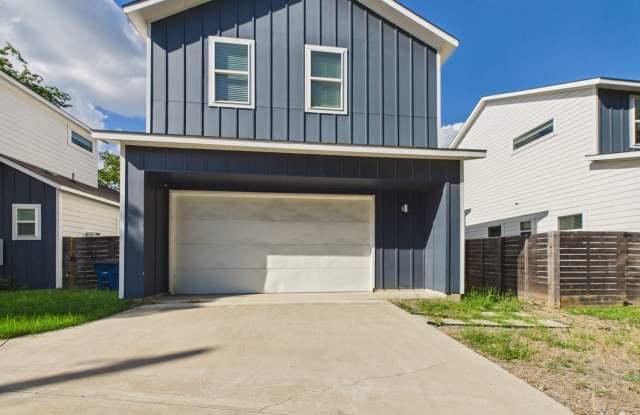 Modern East Austin Living | Stylish Studio, 2-Bath Home Minutes from Downtown & Austin-Bergstrom Airport photos photos