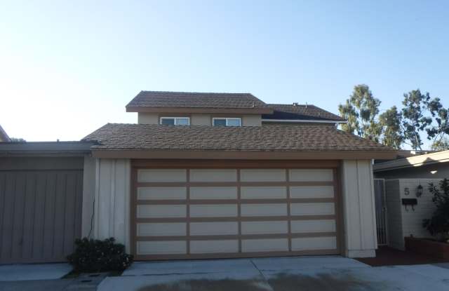University Park Home! 4 Bedroom 2 Bath Attached Townhouse, photos photos