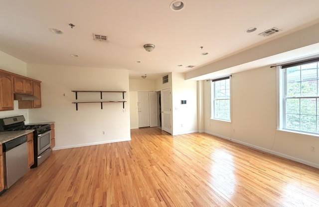 687 AVENUE A Gallery 3