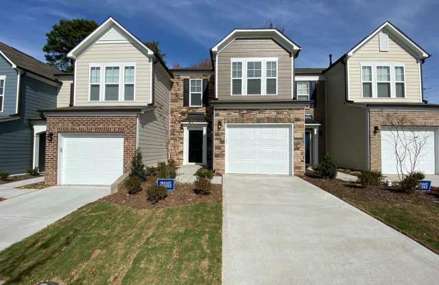 Room in 3 Bedroom Townhome at Whitesell Way photos photos