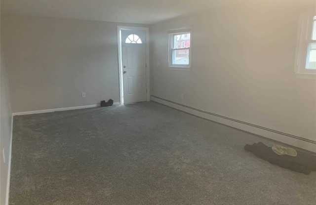 16 Broadway Gallery 3