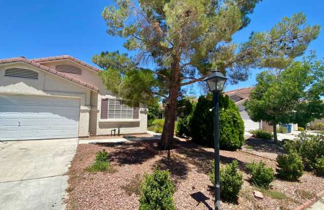 3/BD 2/BA Charming Home in Spring Mountain Ranch! photos photos