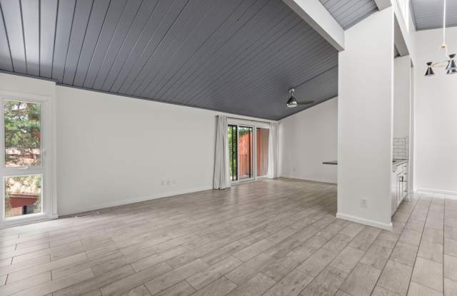 1815 Independence Boulevard Gallery 4