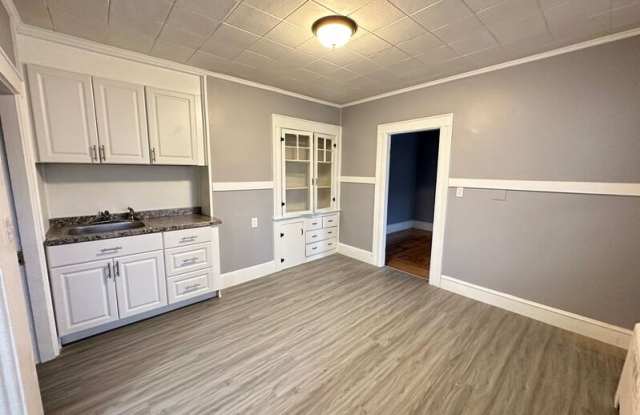 561 Silver St. photos photos