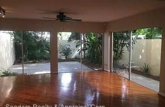 3306 Santiago Street #B Gallery 4