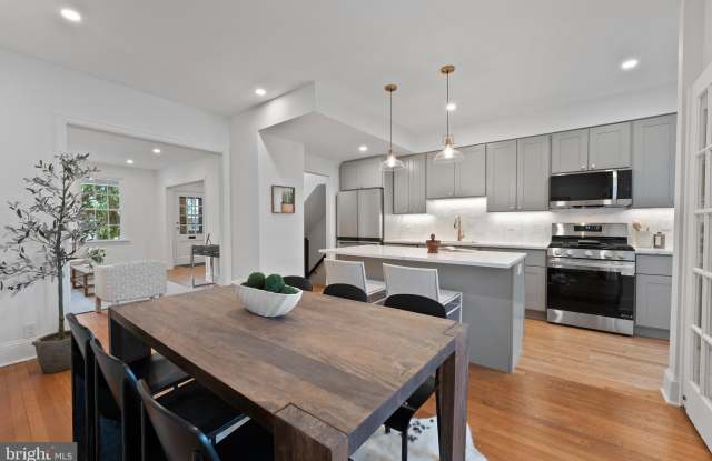 1317 RITTENHOUSE Street NW photos photos