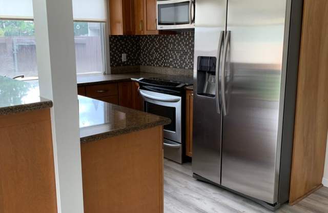 Mililani Fairway Villages 3 bed, 2.5 bath 2 parking Gallery 4
