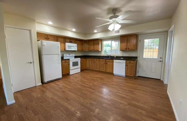 4352 E VILLA MARIA Drive Gallery 4