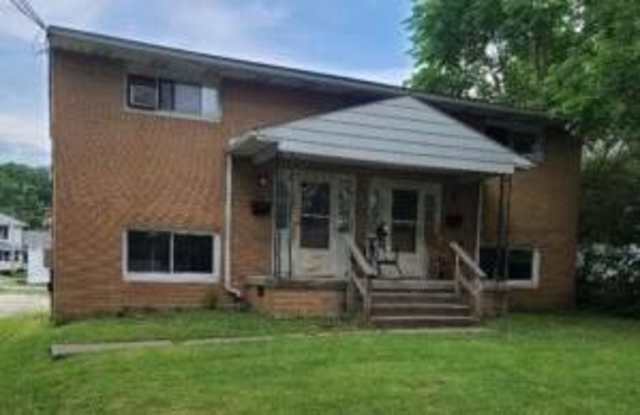 858 Parkview Ave NE photos photos
