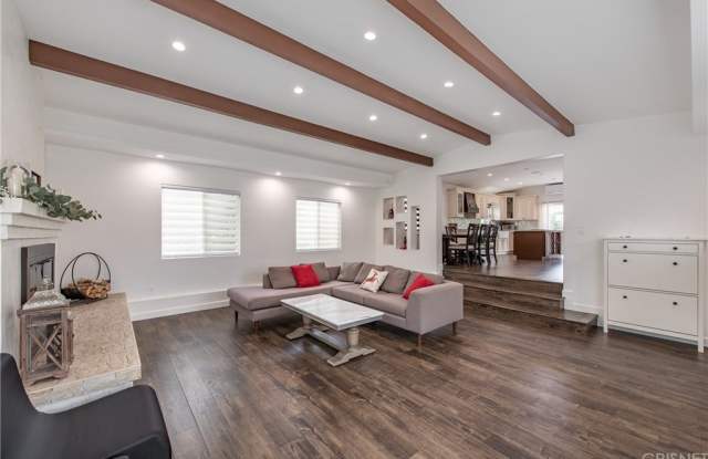 8524 Ranchito Avenue Gallery 4