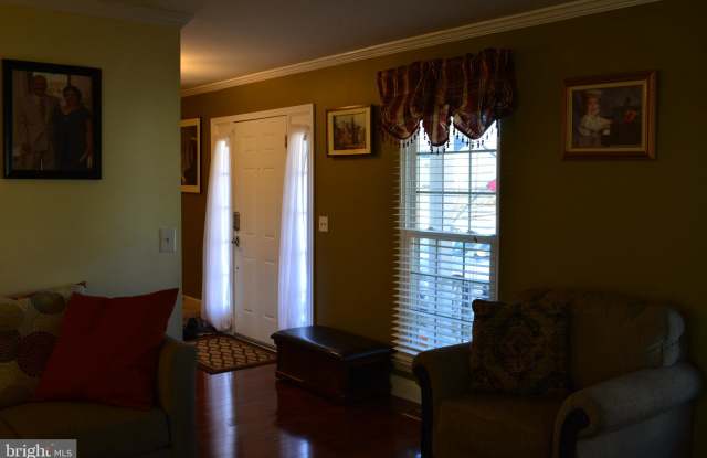 5811 BUTTERFIELD DRIVE Gallery 3