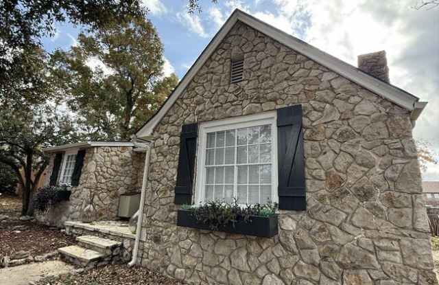 112 E Sunset Rd - 112 East Sunset Road, San Antonio, TX 78209