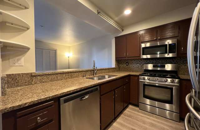 Sharp Contemporary 2 Bedroom 2.5 Bath Two Story Condo in San Jose photos photos