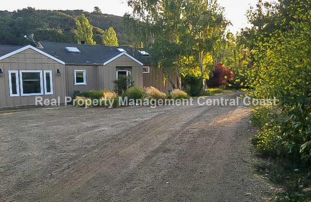 5067 Davenport Creek Road Gallery 2