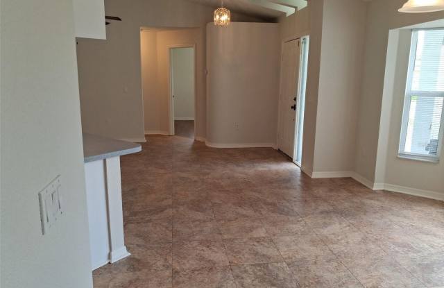 2420 DUMONT Lane Gallery 2