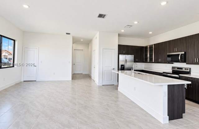 5543 CASSIDY LN Gallery 4