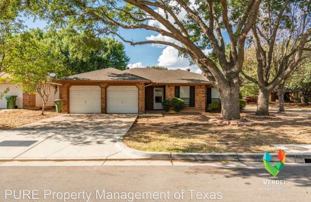 3501 Wentworth Dr - 3501 Wentworth Drive, Arlington, TX 76001