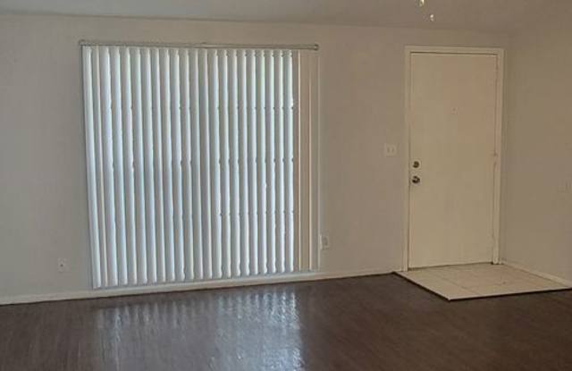 6702 Glen Forest Ct Gallery 2
