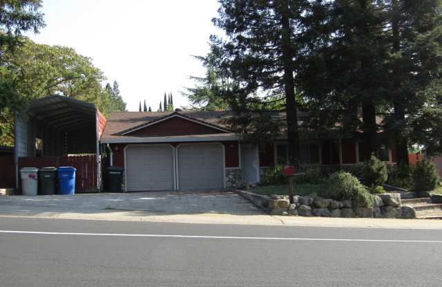 Remodeled Folsom Home with RV Access & 2 Garages! Gallery 1