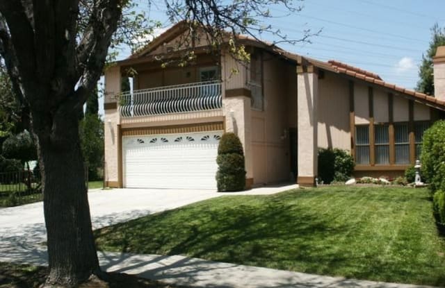 18543 Kinzie Street - 18543 Kinzie Street, Los Angeles, CA 91324