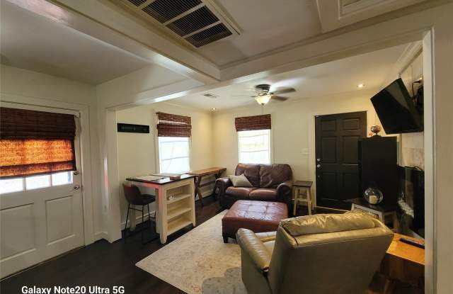 2141 Windsor Avenue Gallery 4