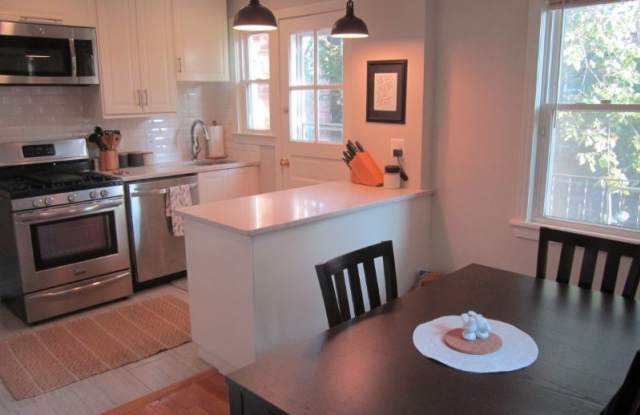 1920 Ridge Pl SE Gallery 2
