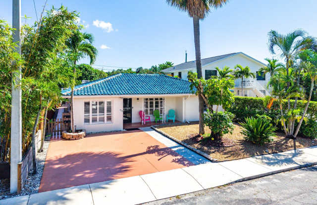 320 S OCEAN BREEZE Gallery 2