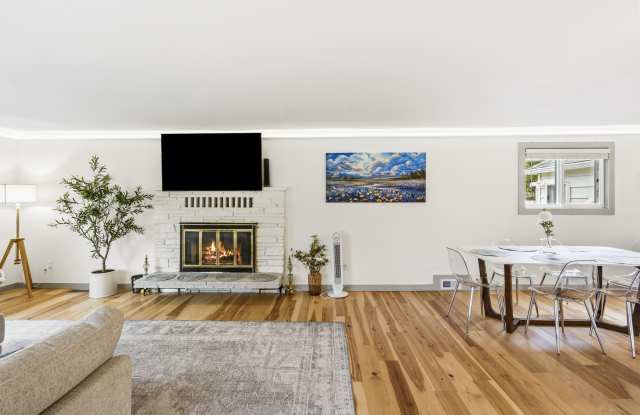 12016 12th Avenue South Gallery 1