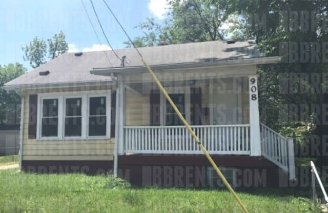 908 Centennial Avenue, - 908 Centennial Street, Middletown, OH 45044